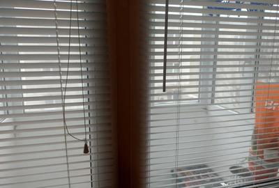 Garsoniera din constructie cu bucatarie, baie si balcon+boxa. - 2