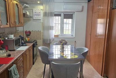 Apartament cu 3 camere decomandat în Central - 16