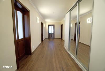 Casă cu 4 camere cu Teren 2000 Mp în Exterior Vest - 8