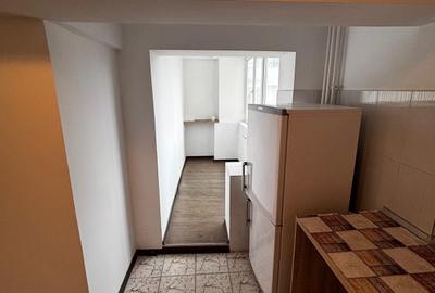Apartament cu 2 camere de inchiriat nemobilat Bld. Decebal-pretabil firma/locuit Apartament cu 2 camere de inchiriat nemobilat Bld. Decebal-pretabil firma/locuit - 6