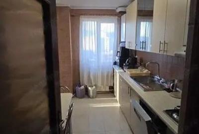 Apartament cu 3 camere decomandat în Central - 2