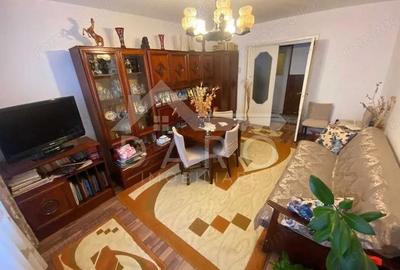 Apartament cu 4 camere ?i 2 bai spa?iu ideal pentru o familie! Apartament cu 4 camere ?i 2 bai spa?iu ideal pentru o familie! - 3