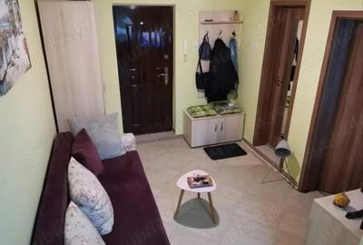 Inchiriez apartament cu 1 camera in zona centrala