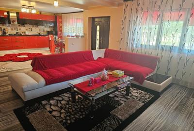 Casă cu 3 camere în Central - 8