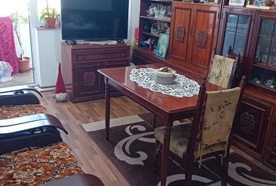 Apartament cu 3 camere decomandat în Central - 2