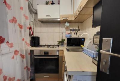 Pre? bun! Garsoniera gata de locuit in zona 9 Mai - 7