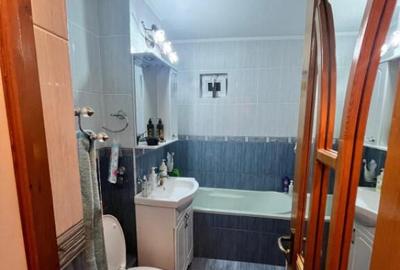 Apartament 3 camere modern, zona centrala, parter- Siret - 18