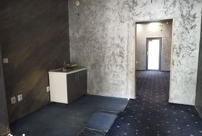 Spațiu comercial, de 70 mp, în Central