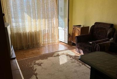 Apartament cu 4 camere decomandat în Central - 1