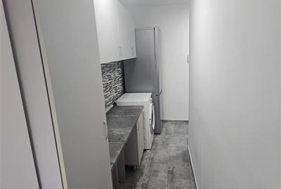 Garsonieră decomandată, mobilată în Micro IV - 16