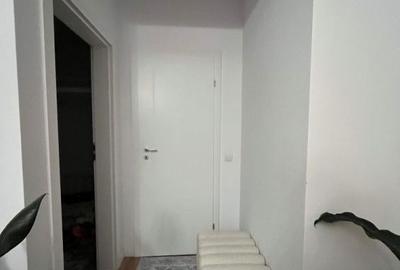 Apartament cu 3 camere în Livezeni - 7