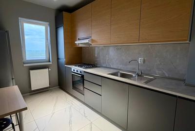 Apartament cu 2 camere decomandat, mobilat în Sud