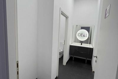 Spațiu comercial, de 92 mp, în Central - 4