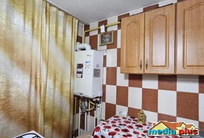 Apartament cu 2 camere decomandat în Micro 13 - 4