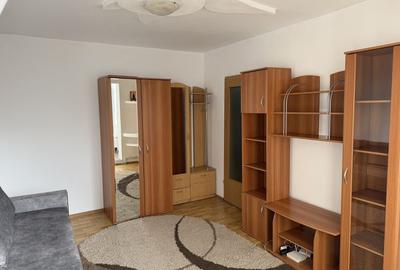 Garsonieră decomandată în Exercițiu - 8
