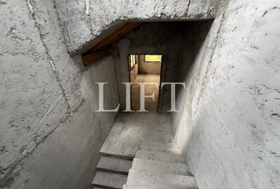 Casă individuală cu 8 camere cu Teren 2308 Mp în Sohodol - 29