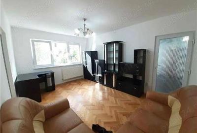 Apartament cu 3 camere semidecomandat în Iosefin