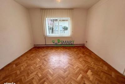 Casă cu 5 camere cu Teren 300 Mp în Central - 9