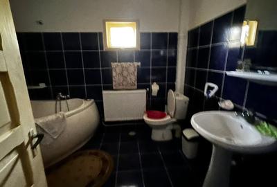 Casa cu 4 camere in zona Barnova - Primarie - 8