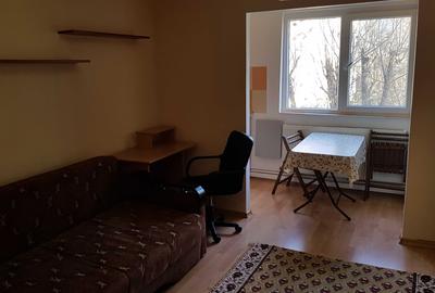 Garsonieră decomandată în Bartolomeu - 3