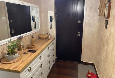 Apartament cu 3 camere decomandat, mobilat în 13 Septembrie - 5