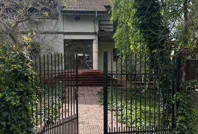 Casă individuală cu 4 camere cu Canalizare în Corbeanca - 4