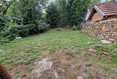 Casă cu Teren 576 Mp în Clocotici - 2