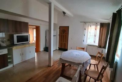 Casă cu 3 camere în Traian - 2