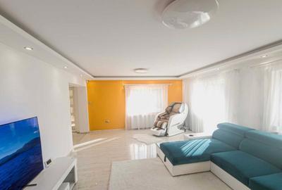 Casă cu 4 camere cu Teren 730 Mp în Florești