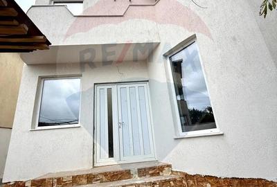 Casa tip pensiune de vanzare in Eforie Nord teren 300 mp - 18