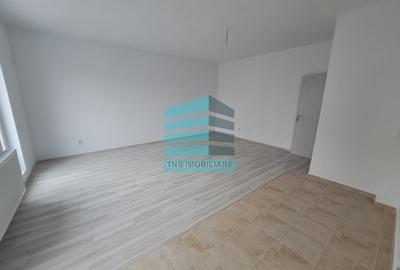 Apartament cu 4 camere decomandat în Titan - 7