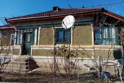 Vând casă în sat Crăciunei, comuna Radomirești, județul Olt Vând casă în sat Crăciunei, comuna Radomirești, județul Olt - 3