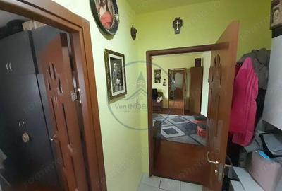Apartament 3 camere semidecomandat, zona Big - 15