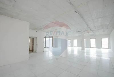 Spațiu comercial, de 414 mp, în Ultracentral - 6