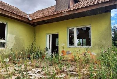 Casă cu 4 camere cu Teren 709 Mp în Central - 4