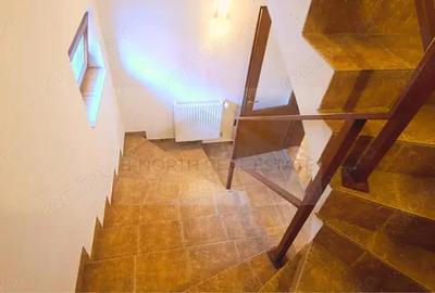 Pensiune/ Vila de vanzare Orlat Sibiu - 11