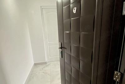 Apartament cu 2 camere semidecomandat în Micro 15 - 1