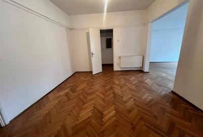 Vanzare 4 camere in vila Piata Izvorul Rece - 5