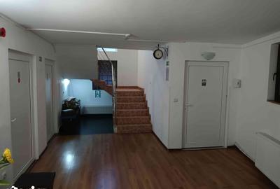 Casă cu Teren 782 Mp în Central - 9