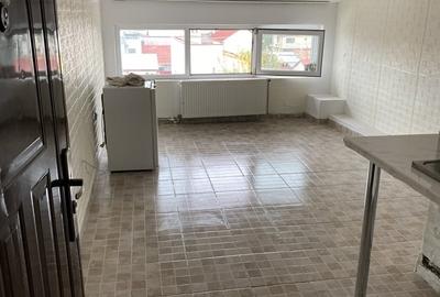 Garsonieră semidecomandată în Vitan