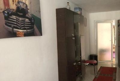 Afumati vila 8 camere , teren 1300 mp , piscina - 25