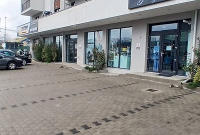 Spațiu comercial, de 52 mp, în Central - 2