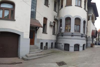Dacia-imobil reprezentativ prin arhitectura si pozitie, 1.150 mp.utili - 2