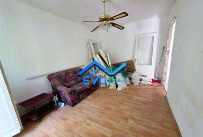 Apartament de , 2 camere , etajul 1 , Podu Ros - 2