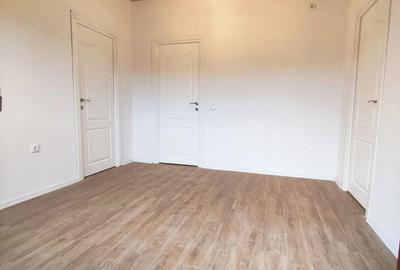 Casă cu 2 camere decomandat în Ruși - 6
