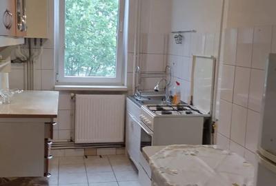 Apartament 2 camere, etaj 2, Piata centrala, chirie - 3