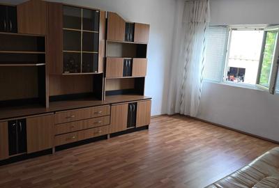 Apartament cu 2 camere decomandat în Central - 4