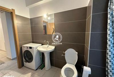 Apartament cu 2 camere decomandat în Baza 3 - 5