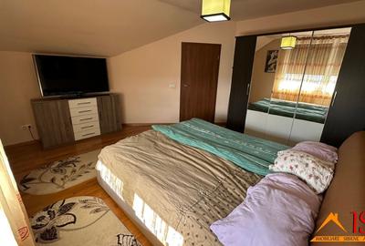 Apartament cu 3 camere decomandat, mobilat în Calea Dumbrăvii - 9