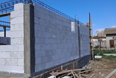 Casă cu 4 camere în Lumina - 2